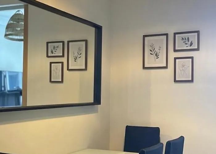 Modern 1br In Manila, Bgc - Uptown Parksuites 1 Apartment