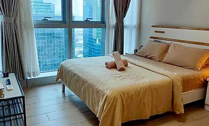 Apartment Modern 1br In Manila, Bgc - Uptown Parksuites 1