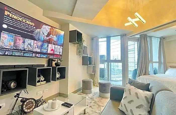 Modern 1br In Manila, Bgc - Uptown Parksuites 1