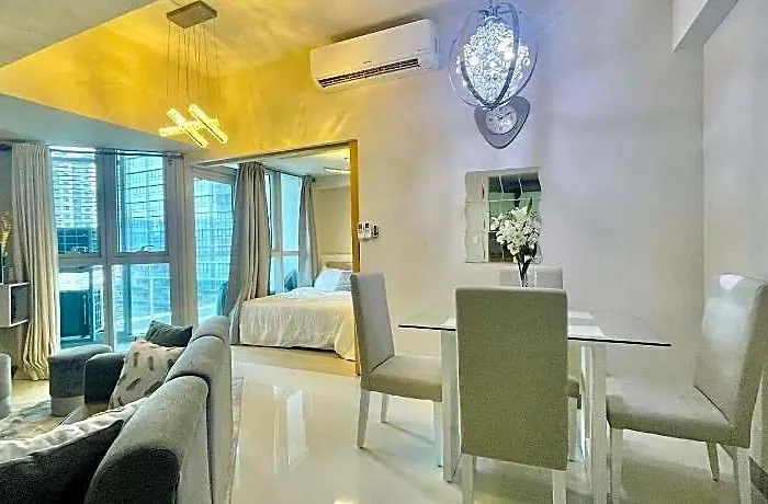 Apartment Modern 1br In Manila, Bgc - Uptown Parksuites 1